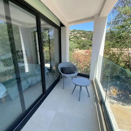 Maison Neuve Avec Piscine וילה