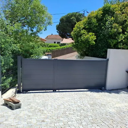 Maison Neuve Avec Piscine Villa *