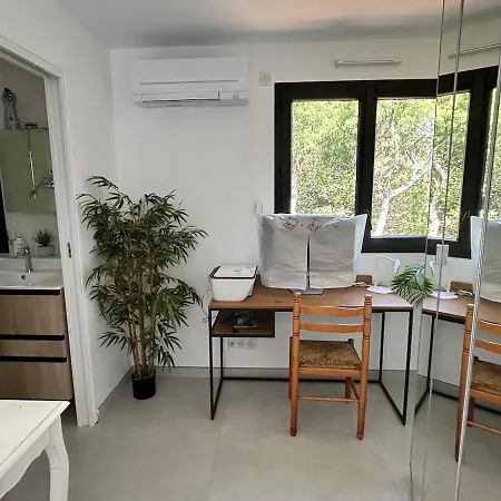 Maison Neuve Avec Piscine * קבלייר-סור-מר