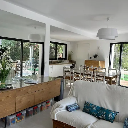 Maison Neuve Avec Piscine *